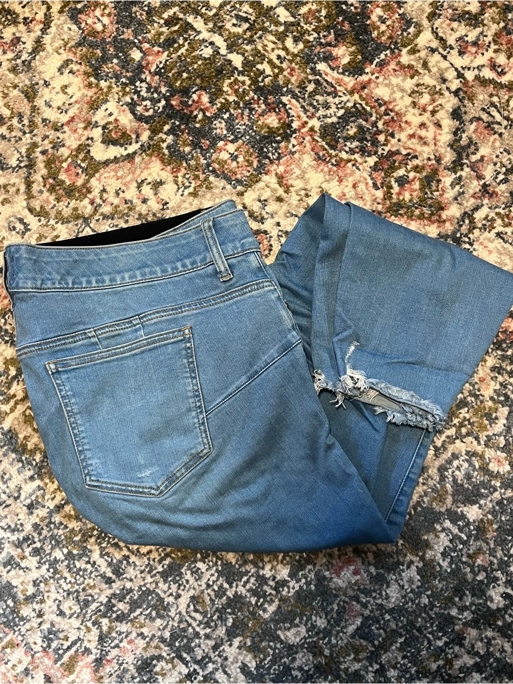 torrid Bombshell Skinny Distressed 20short Jeans
